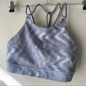 Lululemon Sports Bra Gray Zig Zag Sz 4